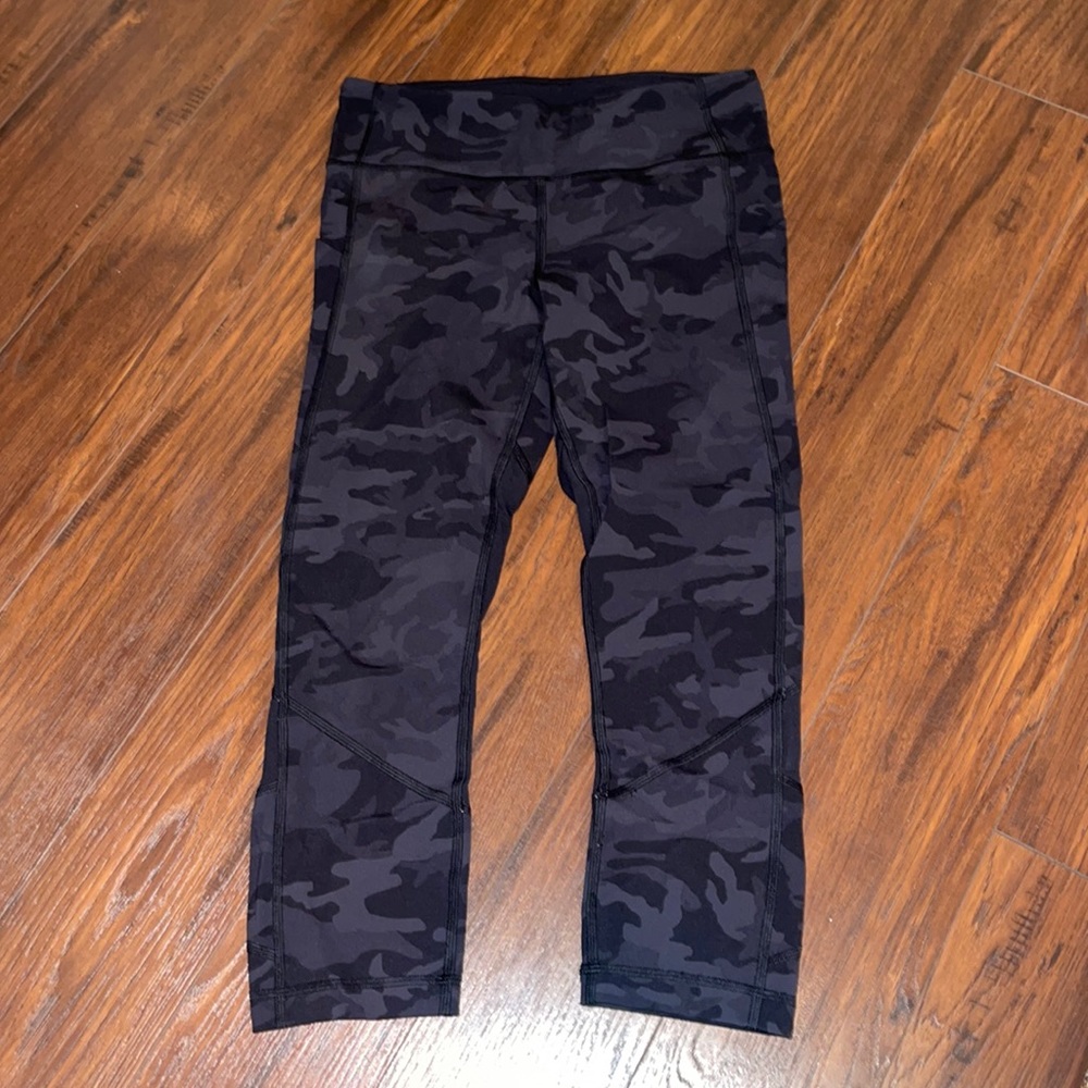 Lululemon camo leggings